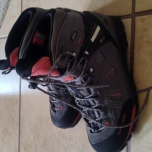 Mammut Ayako High GTX Mid rise hiking boot Sz. 7 waterproof